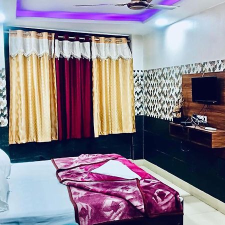 Hotel Vishal Palace Unnao Exterior photo