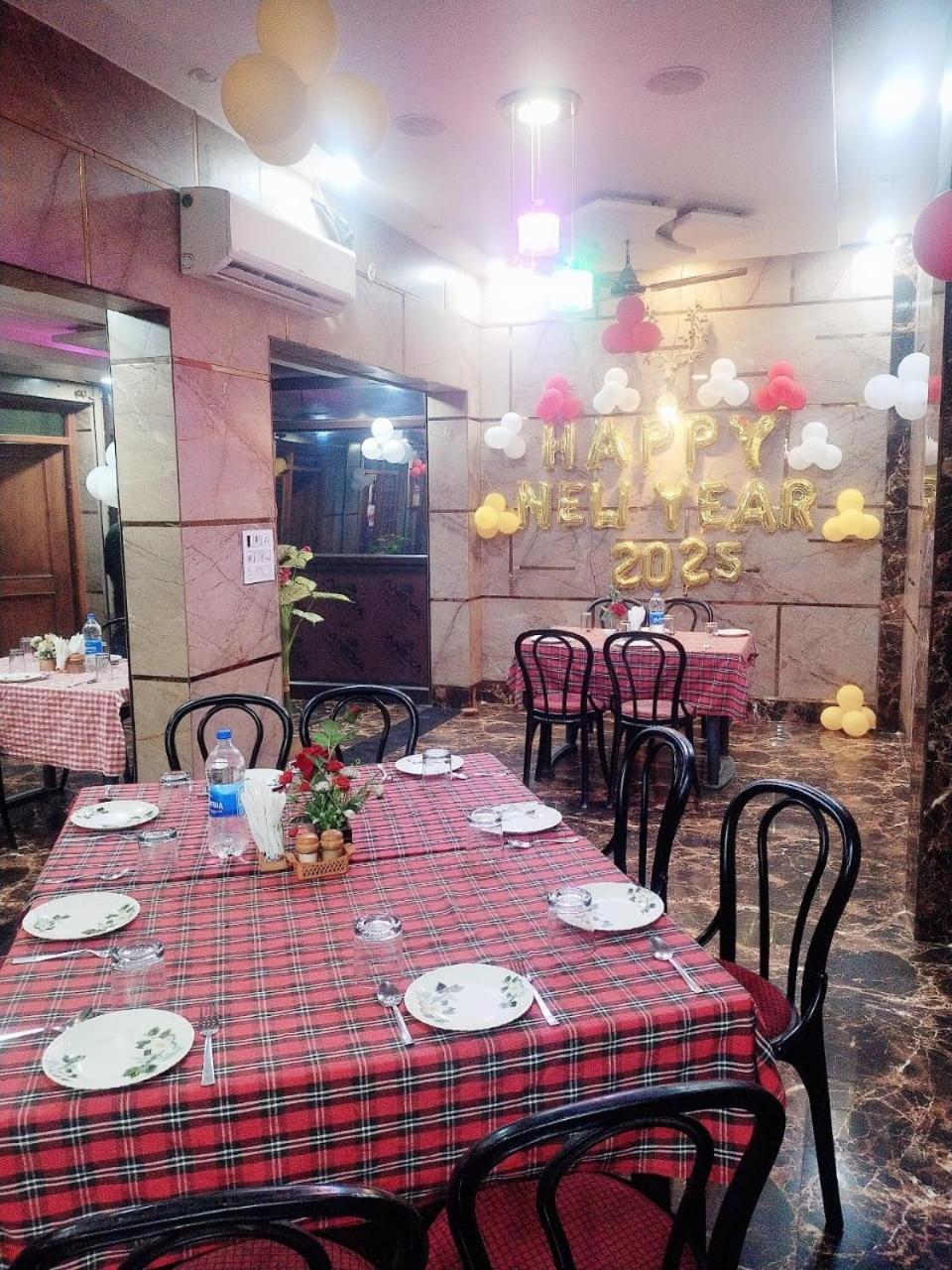 Hotel Vishal Palace Unnao Exterior photo